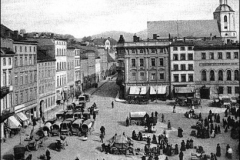 Rynek w czasie jarmarku około 1910 r